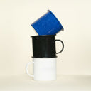 Tasse à café en émail